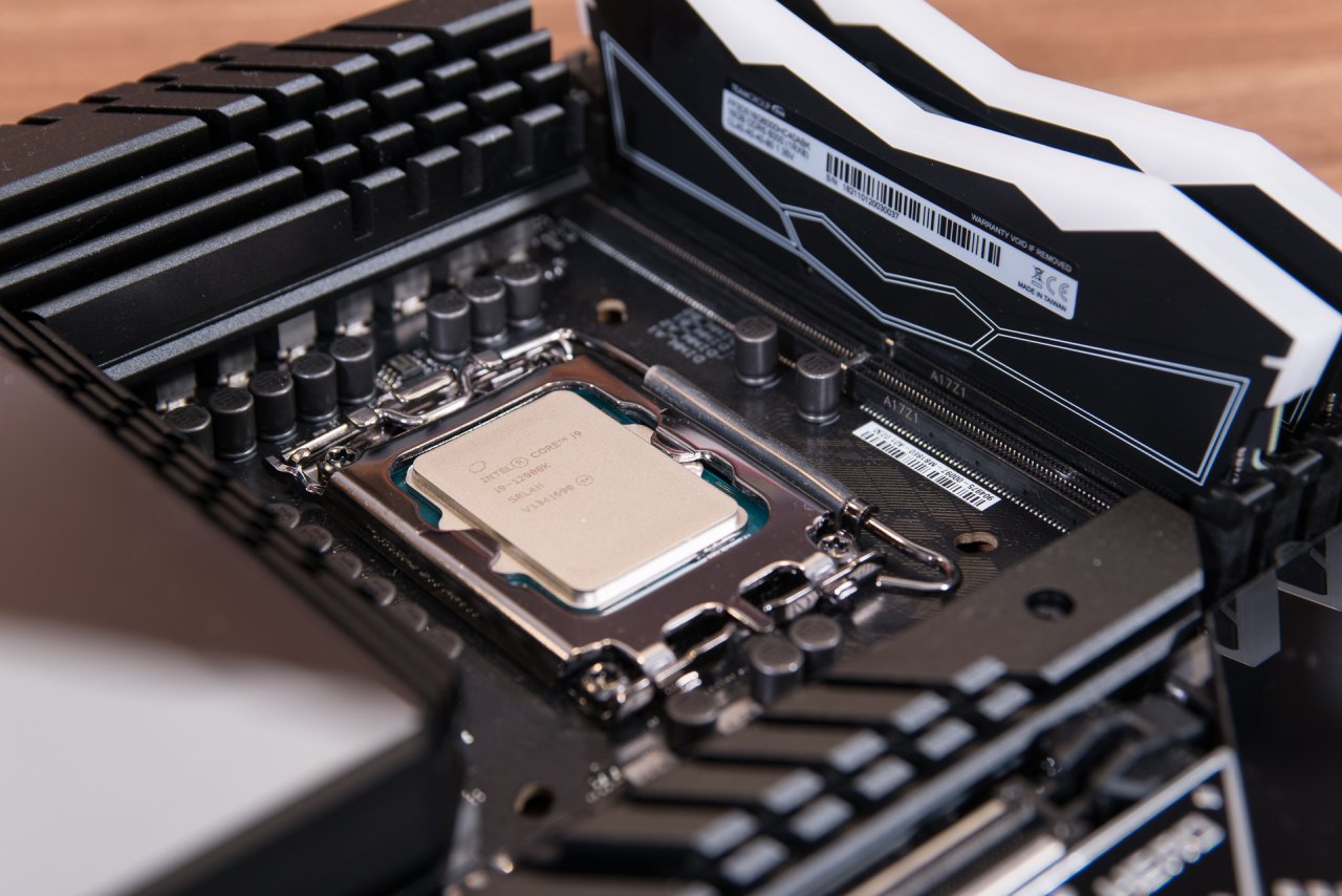 Intel “Raptor Lake” offre prestazioni multi-thread migliori del 20% con DDR5