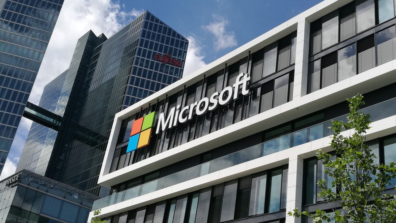 Security incidents lead to pay cuts for Microsoft executives